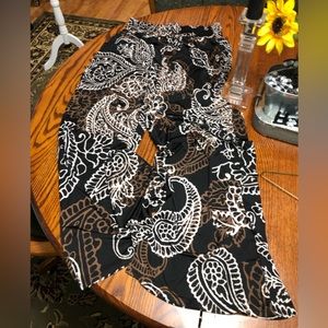 J LEE SIZE LARGE BLACK AND BROWN ELASTIC WAIST WIDE LEG PAISLEY PRINT PANTS
